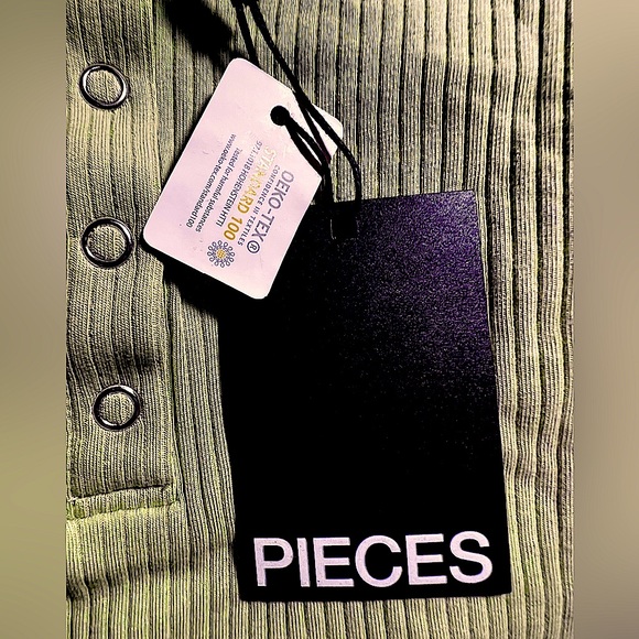 Pieces Brand Pale Green Short Sleeve T-Shirt for Women Size Medium From The Bay - Picture 7 of 10